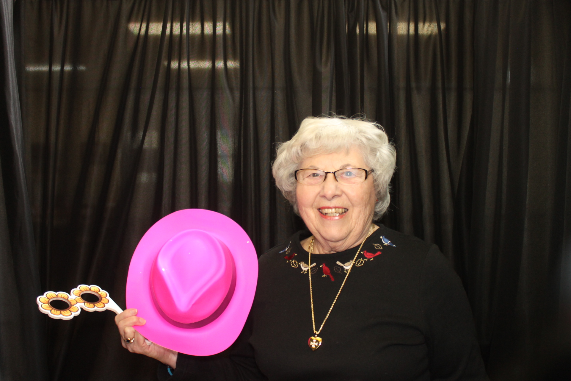 Central Connections Valentines Day | View more photos from the event at gallery.photoboothcincy.com/u/PhotoBoothCincy/Central-Connections-Valentines-Day
